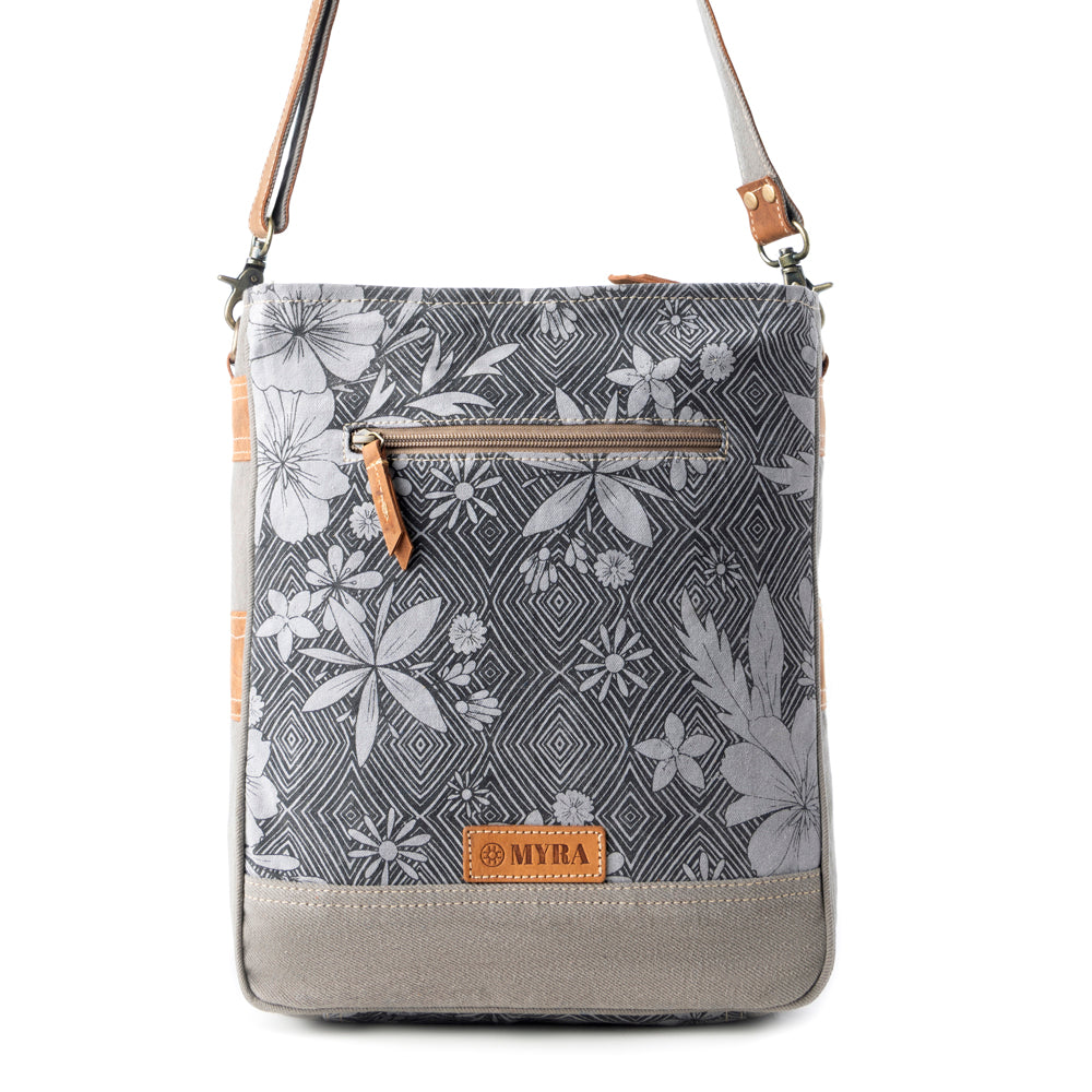 Myra Carefree Days vintage shoulder bag for Women in sage with leather details