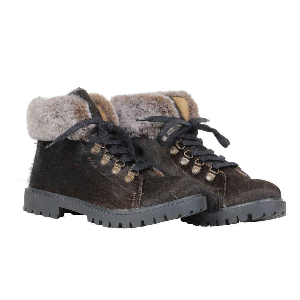Turbulent Boots
