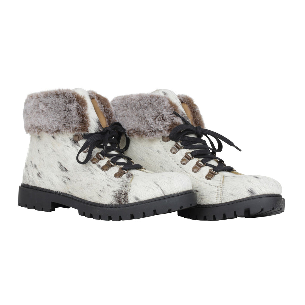 Turbulent Boots